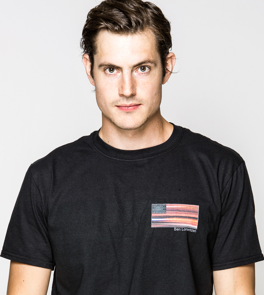 T-Shirts-Victor close